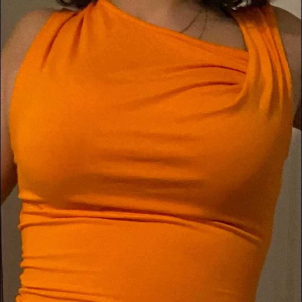 bebe Casual And Standout Dress (38in)